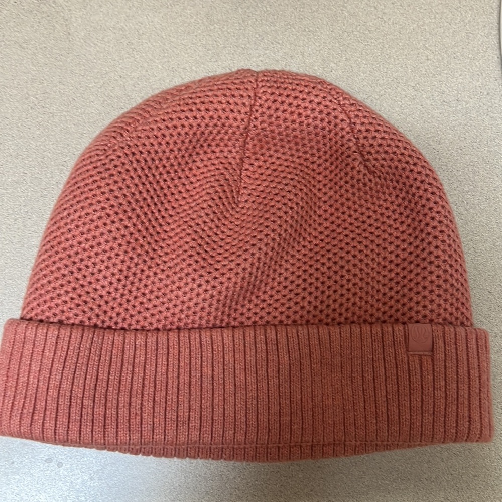 Mint condition Lululemon beanie
